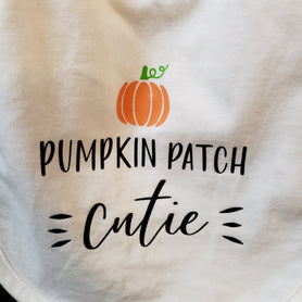 Pumpkin Patch cutie bib. Halloween, Thanksgiving, Fall, Autumn, pumpkins