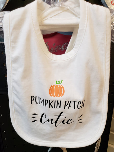 Pumpkin Patch cutie bib. Halloween, Thanksgiving, Fall, Autumn, pumpkins