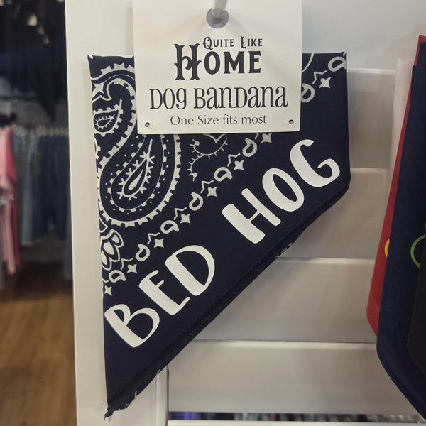 Bed Hog tie on, triangle shaped, tie on, dog / pet bandana